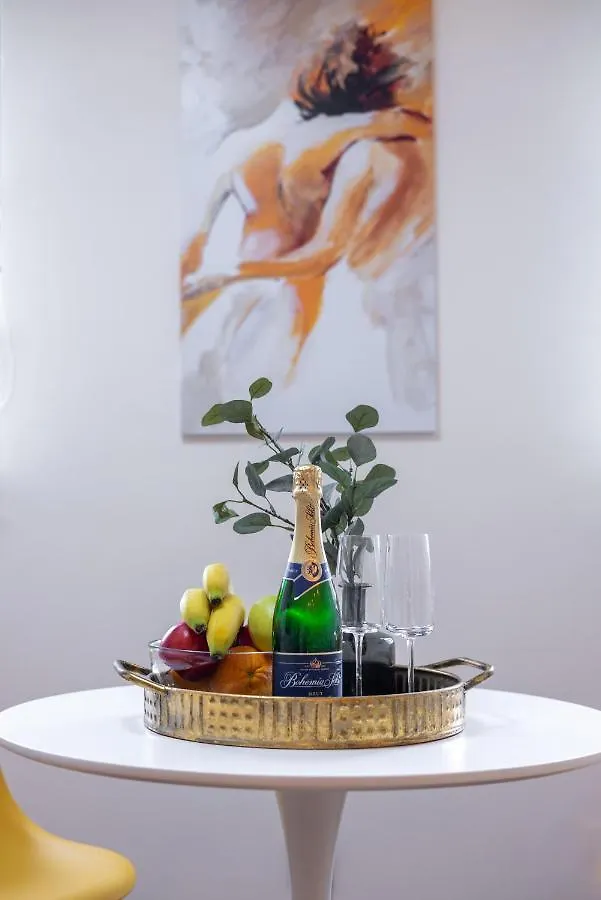 Luxurious, Charming Studio Perfect For Couples Prague Czech Republic