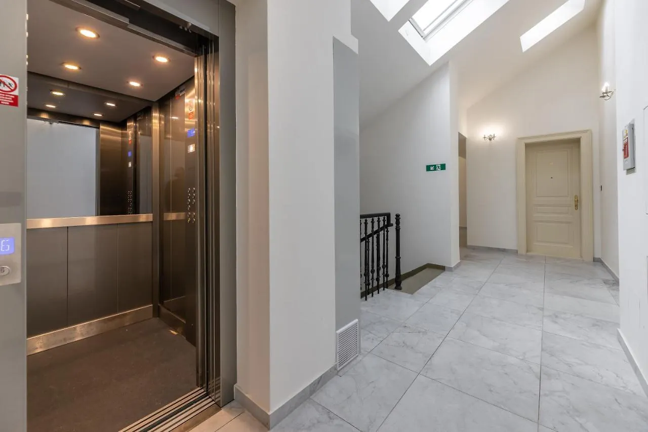 Luxurious, Charming Studio Perfect For Couples Prague 0*,